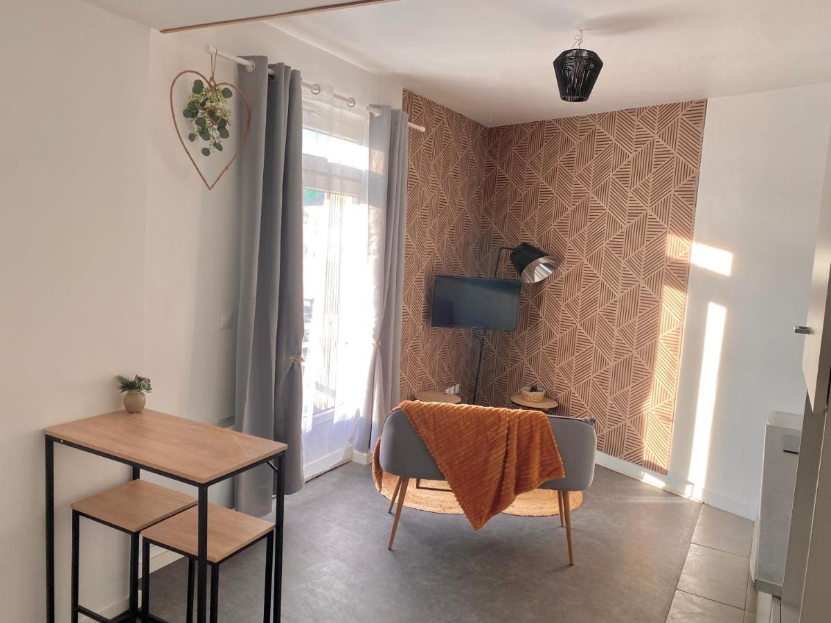 Ferienwohnung Le Quai Des Marins Châteauroux Exterior foto